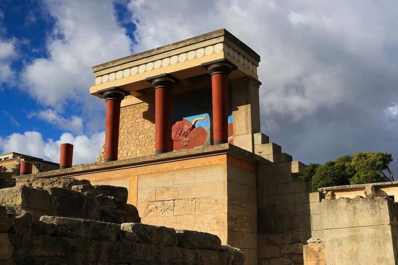 Guided Tour Knossos Palace in English - Comfortable Transportation to Knossos