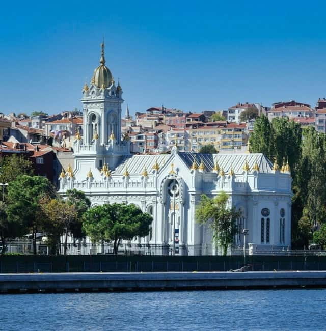 Hagia Sophia, Hippodrome, Iron Church & Boat Tour - Full Day - Free Time and Personal Exploration