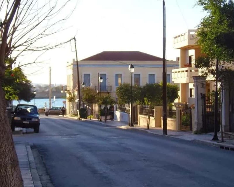 Halepa and Tabakaria Private Walking Tour - Architectural Highlights and Notable Landmarks