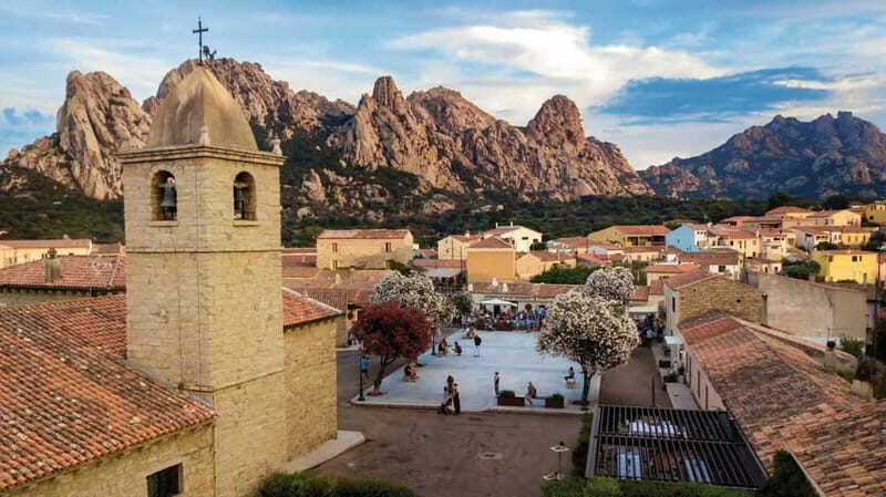 Half-day guided tour of Costa Smeralda in Italy - Exploring San Pantaleo  