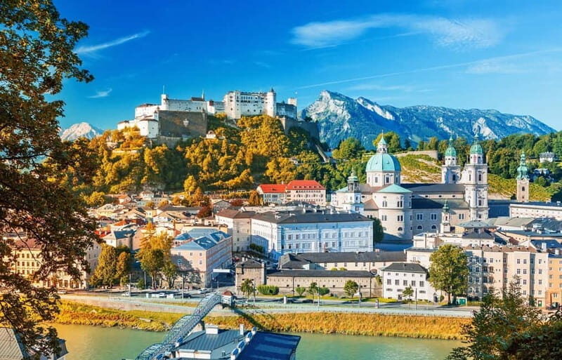 Hallstatt, Salzburg, Wachau & Melk  A Day to Remember - The Experience of Traveling in Style and Substance