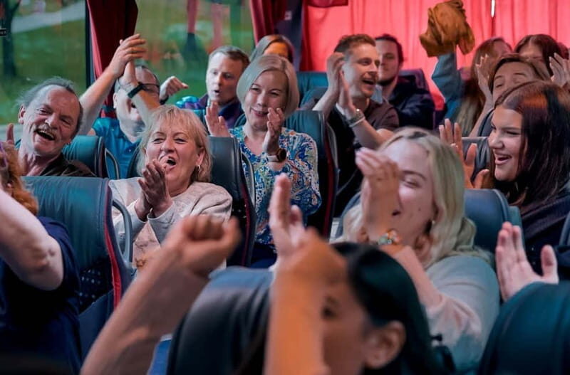 Hamburg: 1.5-Hour International Karaoke Bus Tour - The Experience in Detail