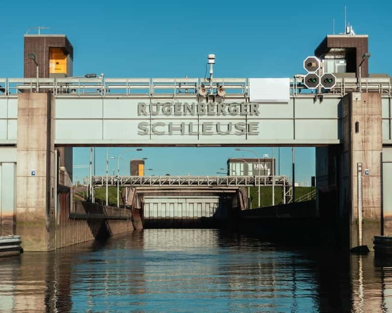 Hamburg: Grand harbor tour, 1 hour - Starting Point: Convenience and Comfort