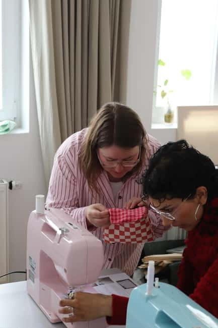 Hamburg: sew your own cosmetic bag as a souvenir from HH - Who Will Enjoy This?