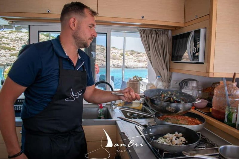Heraklion Luxury Catamaran to Dia Chef Dinner, Bar & Sunset - Detailed Itinerary Breakdown