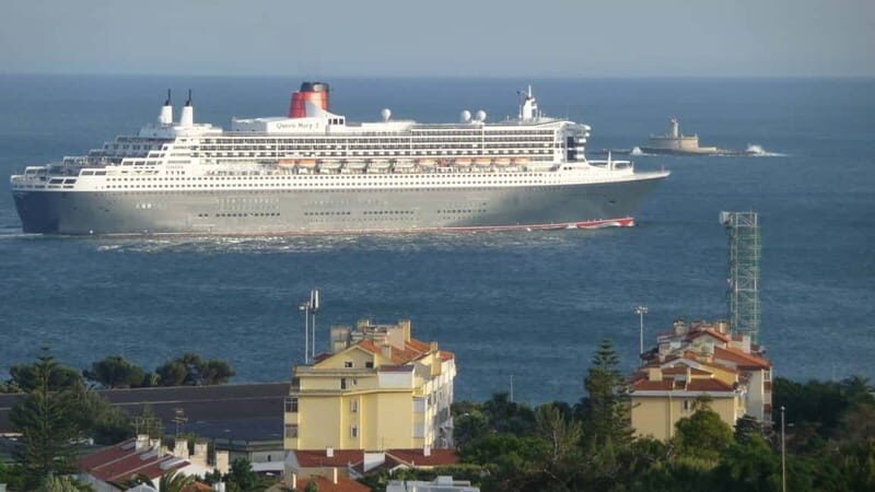 Introduction to Lisbon - Private Guided Walking Tour - What Makes This Tour Stand Out?