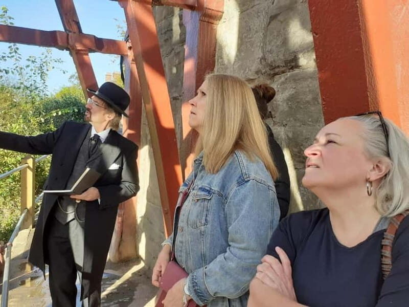 Ironbridge: Guided Walking Tour with Victorian Professor - What to Expect During Your Walk