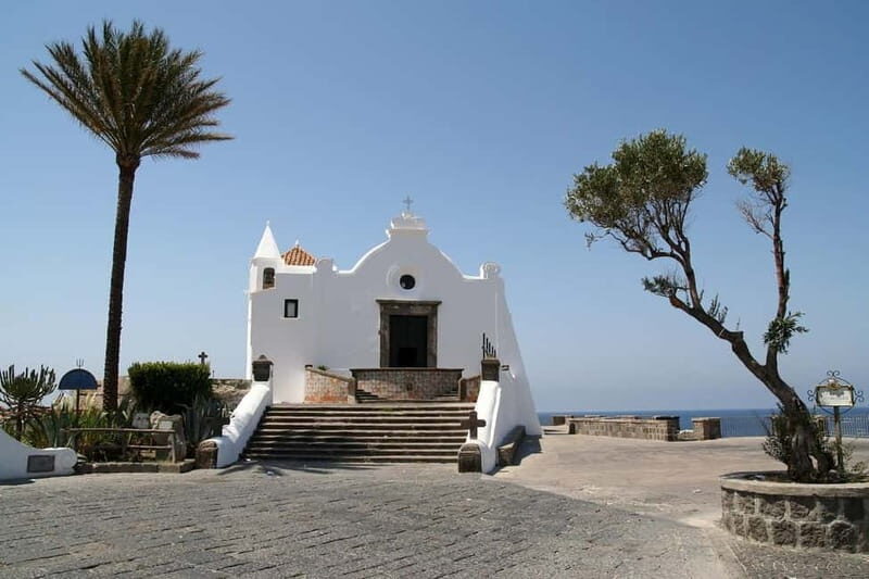 Ischia: Island tour with wine tasting in a typical winery - An In-Depth Look at the Ischia Island Tour