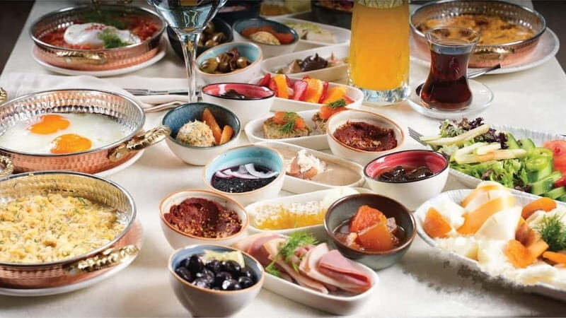 Istanbul: Bosphorus Morning Cruise with Breakfast - What to Expect from the Tour