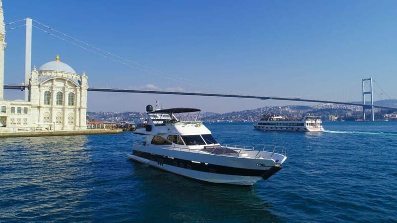 Istanbul: Bosphorus Private Guided Yacht Cruise with Snacks - Experiencing the Bosphorus from a Private Yacht