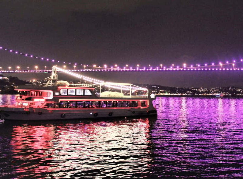 Istanbul: Unforgettable Night on the Bosphorus Dinner Cruise - What the Reviews Say