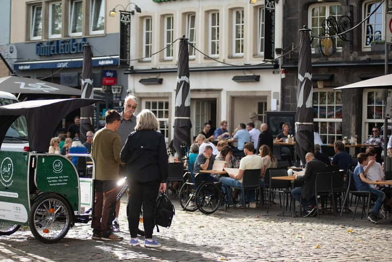 Köln: Sommerliche Rikscha Tour mit Aperol - Itinerary Breakdown: What to Expect