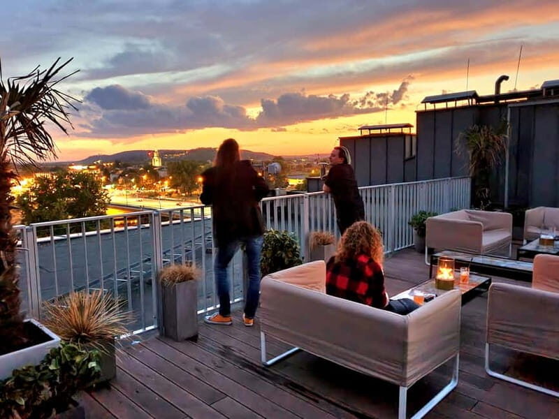 Krakow: Hidden Rooftop Bar Reservation with 1 Cocktail - Why This Experience Works Well for Travelers