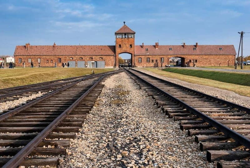 Krakow: Jewish Quarter, Salt Mine, Paszów, & Auschwitz Tour - Logistics, Transportation, and Value