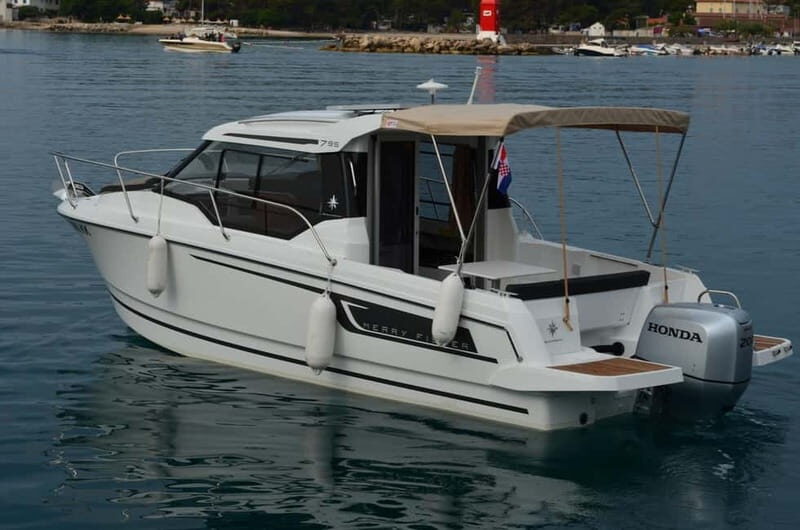 Krk: Rent a boat Merry Fisher 795 386kk - Practical Details & Tips
