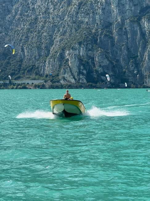 Lake Garda: Trial kitesurfing lesson - An In-Depth Look at the Experience