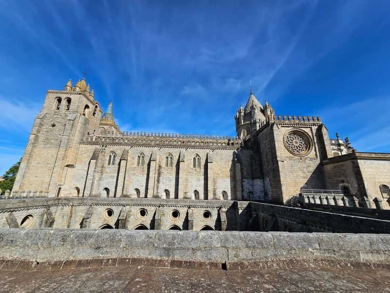 Lisboa: Évora, Cartuxa & Arraiolos Tour with Chapel of Bones - The Sum Up