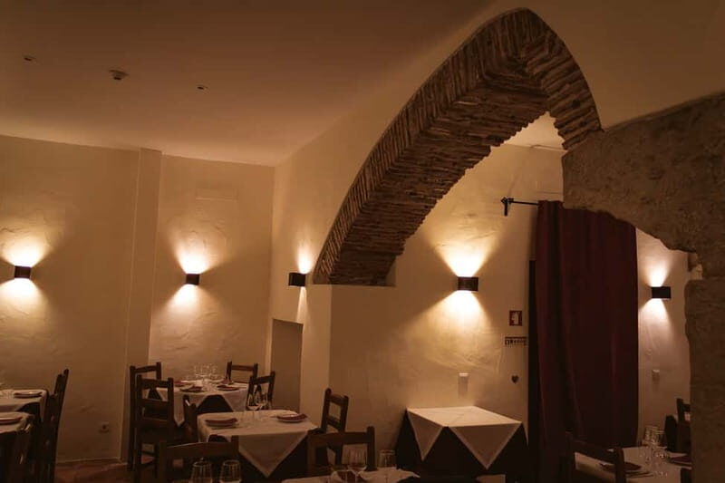 Lisbon: Dinner with Fado Show with the Rising Stars of Fado - Who Should Consider This Tour?