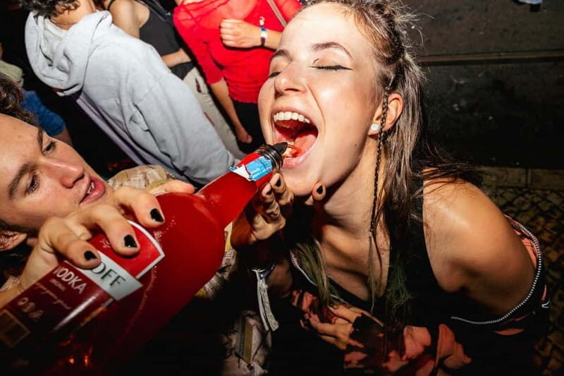 Lisbon Pub Crawl with Free Drinks - The Route in Detail