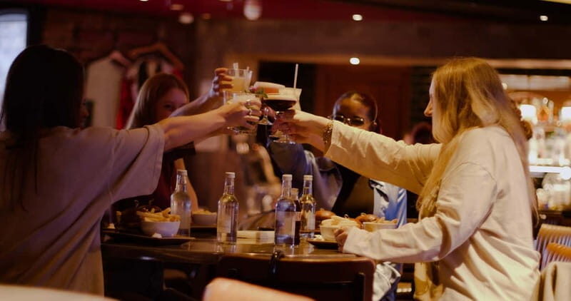 London: Country Dance Party with Brunch and Drinks - Who Will Enjoy This Experience?