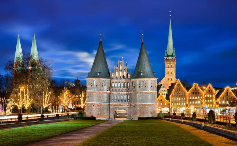 Lübeck: Christmas Market and Historical City Tour - Practical Tips for Your Visit