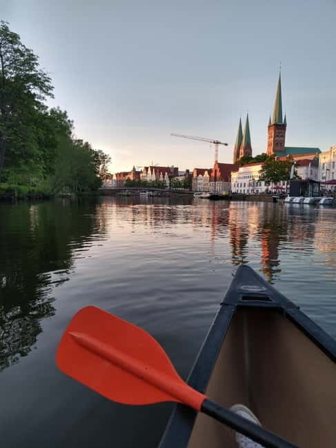 Lübeck's old town by canoe: explore and circumnavigate on your own - The Experience in Context