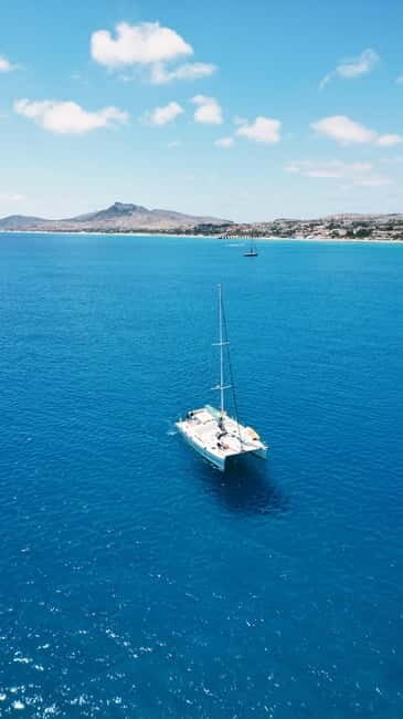 Madeira: Private Catamaran Tour with Snorkeling - The Itinerary in Detail