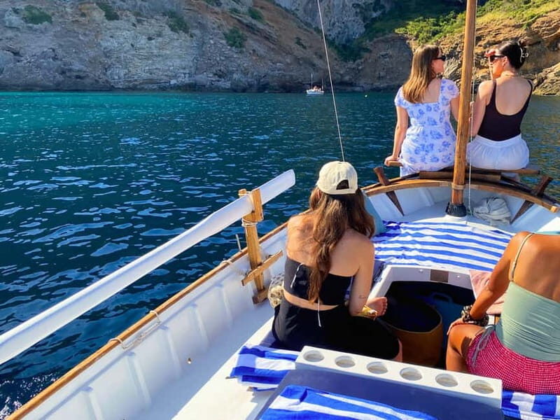 Mallorca: Alcudia: Private Boat Tour with Snorkel - Why the Price Offers Good Value