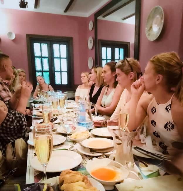 Marbella: Hidden Taverns, Tapas & Wine in the Old Town - The Value of this Experience