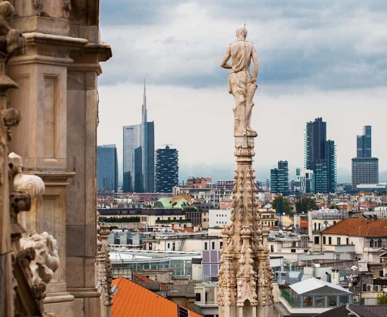 Milan: Fast Track Cathedral and Duomo Rooftop Guided Tour - The Skip-the-Line Advantage
