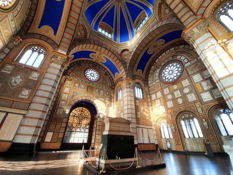 Milan Monumental Cemetery: Walking Tour - Who Should Consider This Tour?