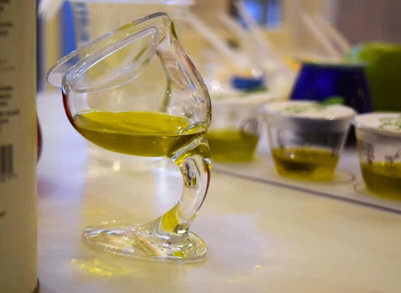 Olive oil tasting & food pairing in Thessaloniki - What You Can Expect During the Tour