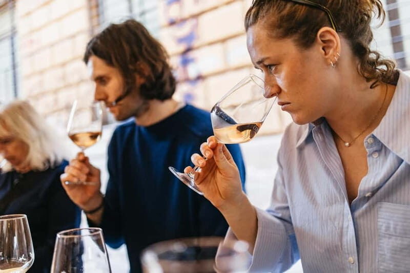 Palermo: Wine Tasting with Snacks at Bottega Monteleone - The Quality of the Wines and Food