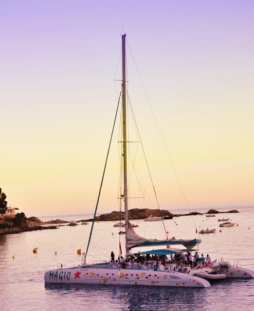 Palma de Mallorca: Sunset Sailing Catamaran Trip with Drink - The Itinerary: What to Expect During Your Sunset Sail