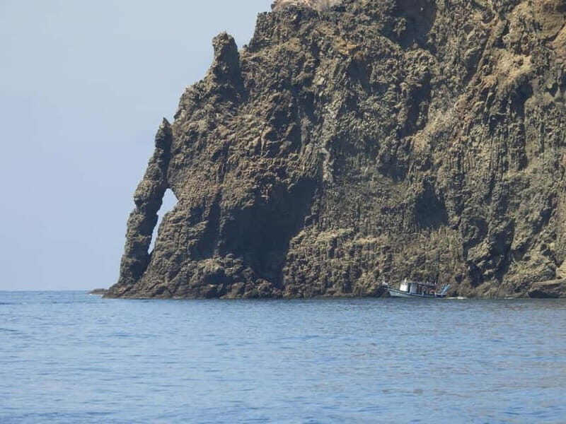 Pantelleria: Private night boat tour with aperitif & dinner - An Authentic Dinner Under the Stars