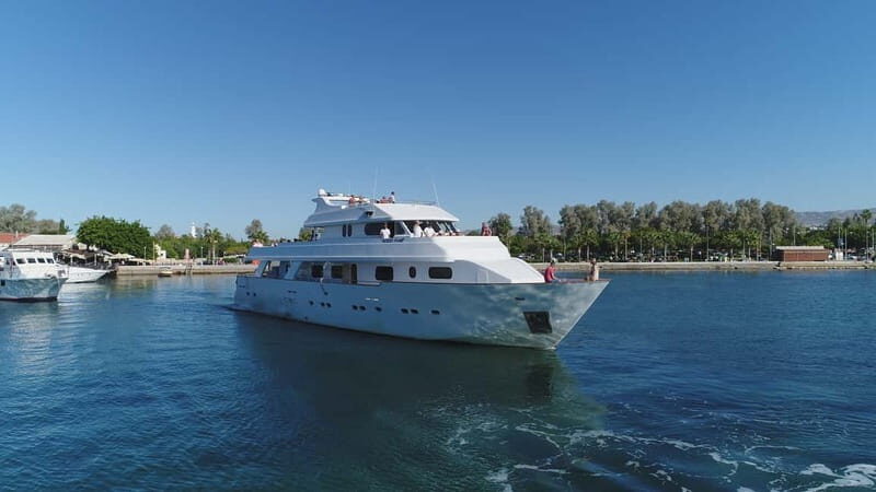 Paphos: Adults Only Cruise with Drinks, Food, Bus, Swim Stop - What Makes This Tour Stand Out