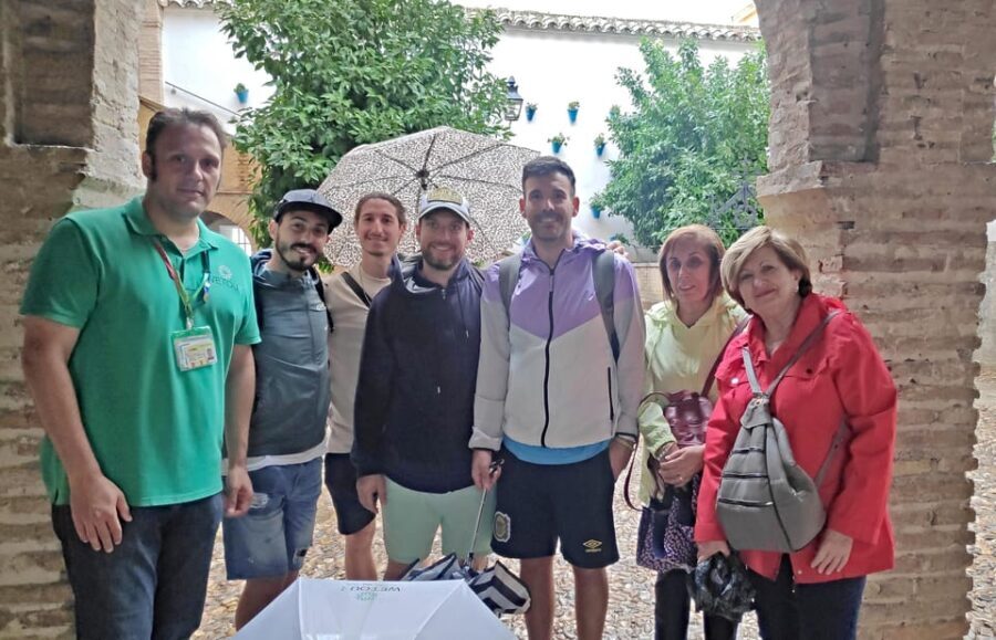 Patios of Córdoba: natural and traditional show. - FAQs