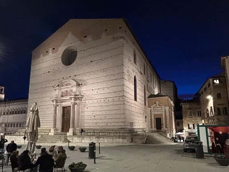 Perugia: Sunset Walking Tour with Chocolate/Gelato Tasting - Who Will Love This Tour?