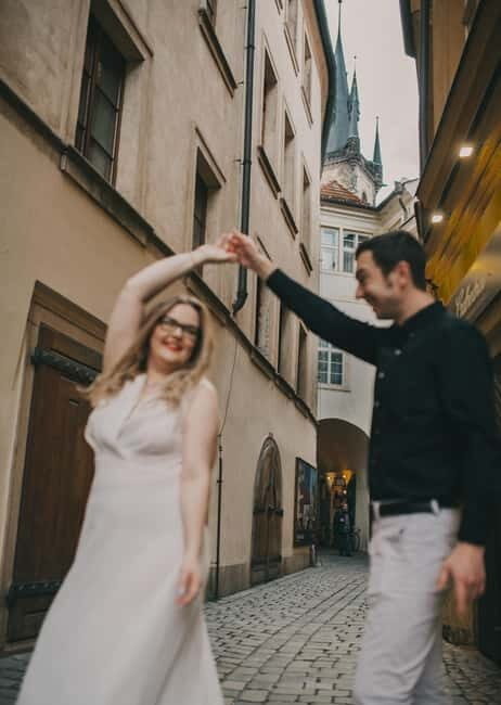 Photo Session in Prague:Shots with Iconic Landmarks - Why It’s Worth the Money