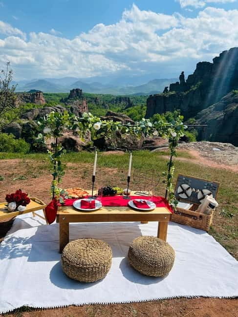 Picnic with a View: Belogradchik's Breathtaking Romance - Who Should Consider This Experience?