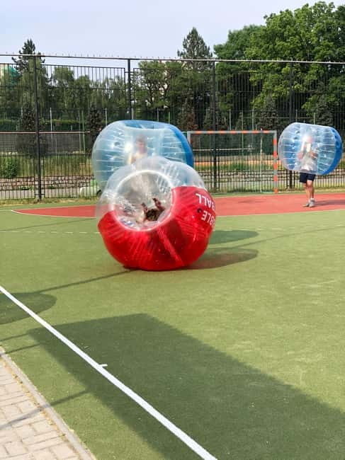 Pilsen: Bubble Soccer - The Setting and Group Size