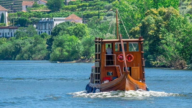 Pinhão: Rabelo Boat Cruise with a Port Tasting at a Winery - Who Will Love This Tour?