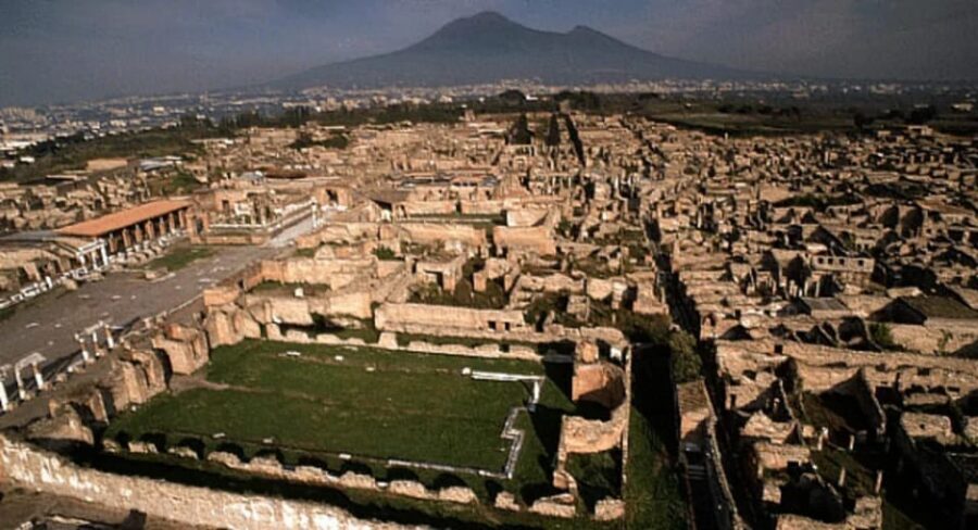 Pompeii : 2h small group tour with an archeologist - What the Tour Includes and How It Benefits You