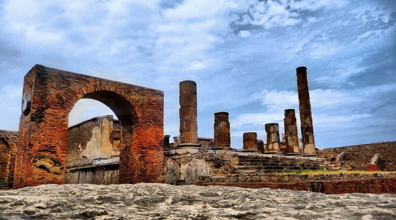 Pompeii: Group Tour with an Archeologist Guide - The Logistics: Worth the Practical Details
