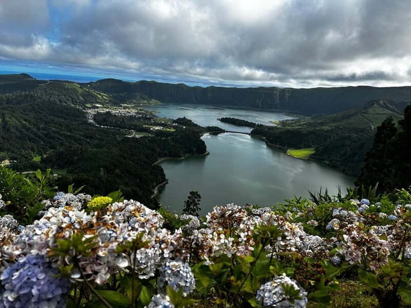 Ponta Delgada: Sete Cidades and Fenais da Luz Guided Trip - What We Think About the Value
