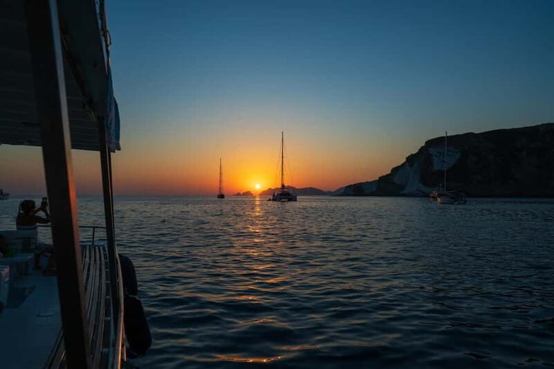 Ponza: Sunset by boat with aperitif and swim at Chiaia di Luna - The Itinerary in Detail