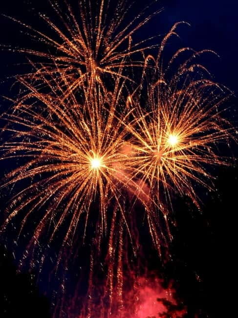 Pore: Firework Sea Cruise - Who Will Love This Cruise?
