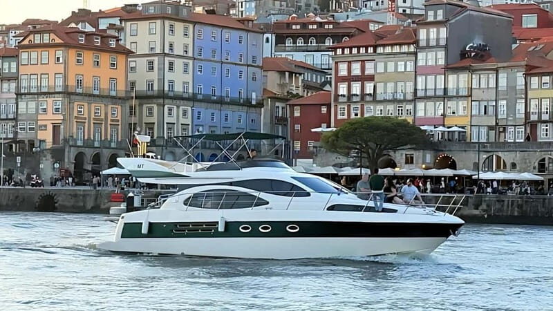 Porto: 6 Bridges Yacht Cruise with Wine & Snacks - The Wine & Snacks Experience