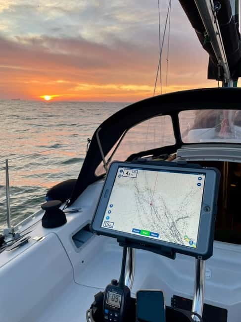 Porto: Best Exclusive Charming Sailboat Sunset - What’s Included and What’s Not