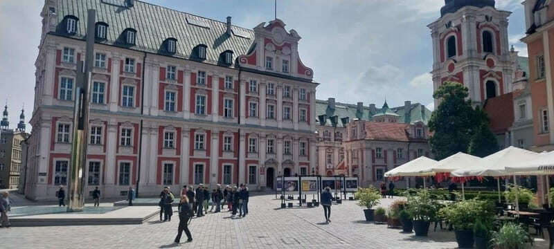 Pozna: Guided Bike/E-Bike Tour with Local Attractions - What Makes the Tour Stand Out?